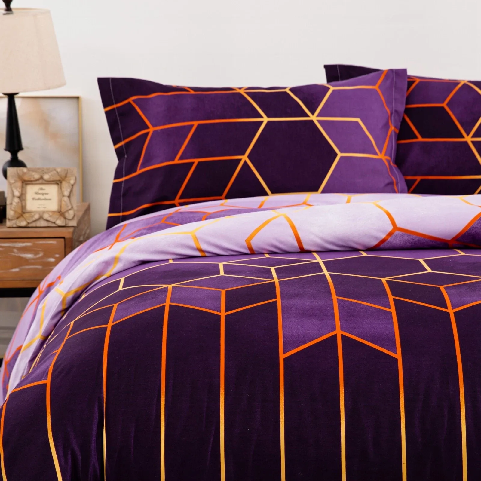 Bohemian Dahlia Quilt Cover Set – Sumo Deals Bohemian Lumiere Dahlia Quilt / Doona / Duvet Cover Set Product Image