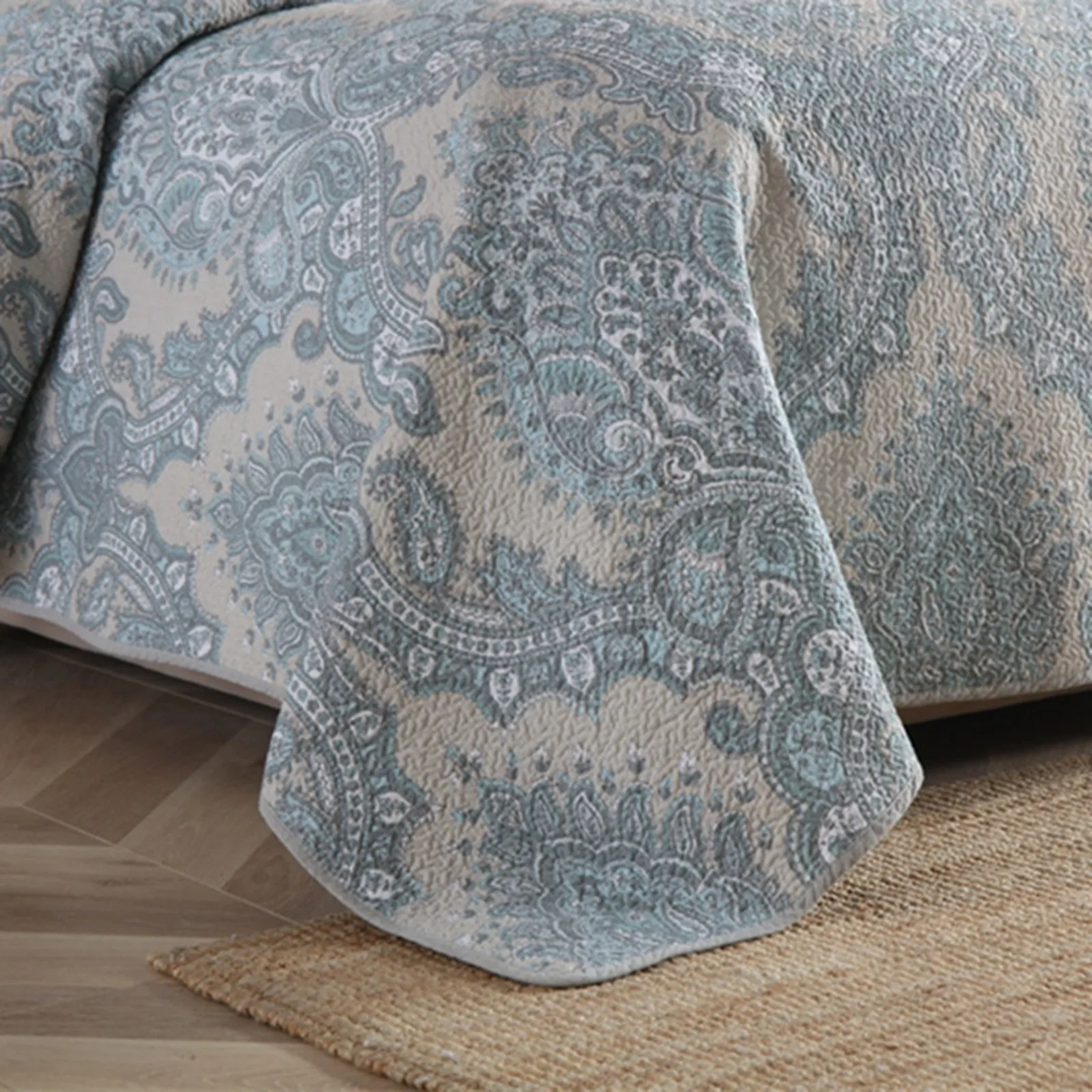 Blue Silver Damask Bloom Cotton Coverlet Set – Sumo Deals 100% Cotton Blue Silver Damask Bloom Coverlet Bedspread Set Product Image